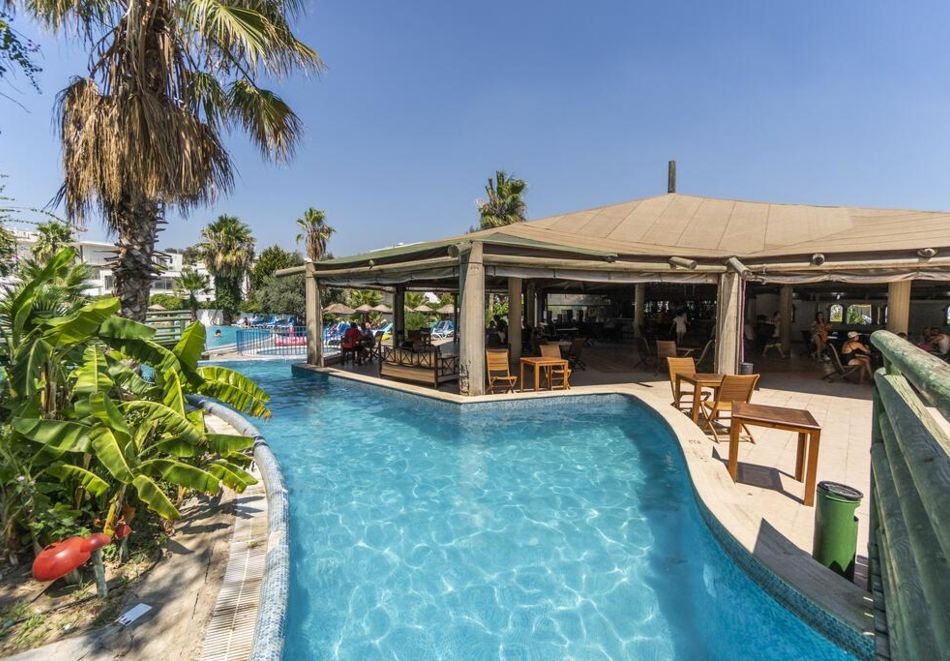 5 нощувки на човек на база All Inclusive + басейн с пързалки, собствен пясъчен плаж в хотел Ayaz Aqua****, Бодрум, Турция, от Ню Сън Травел