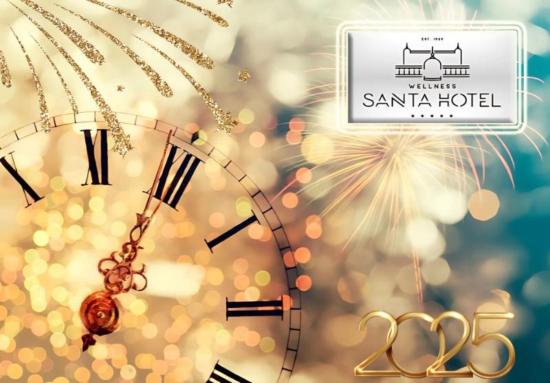Нова Година в Солун, Гърция! 2 или 3 нощувки на човек със закуски + Празнична вечеря + вътрешен басейн в Wellness Santa Hotel 5*. Вечери по желание.