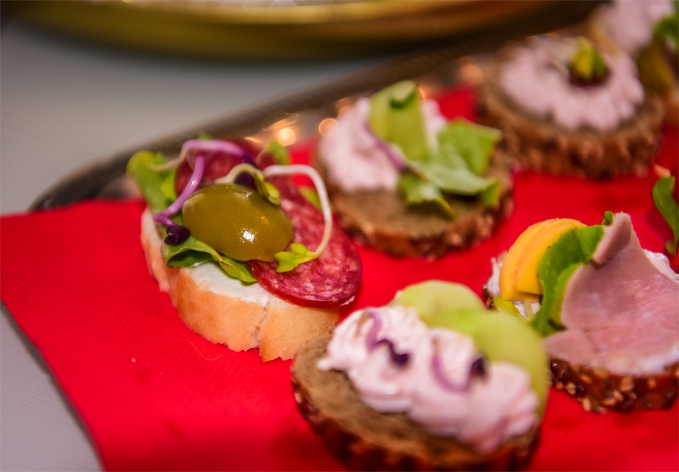 За Вашето фирмено или частно парти - сет от 600 броя хапки от Mrs. Pancake, София