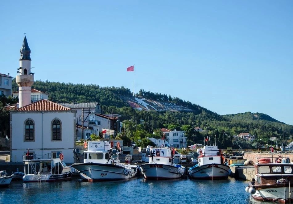 Екскурзия през 2026г. до Чанаккале, Турция! Автобусен транспорт от София + 2 нощувки на човек със закуски и посещение на Одрин