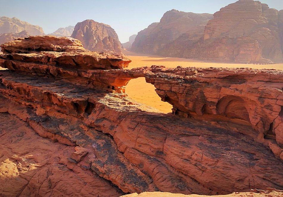 Екскурзия до Йордания: Полет от София + 3 нощувки на човек със закуски + възможност за посещение на Петра, Мъртво море, Витания, Аман, Мадаба и планината Небо