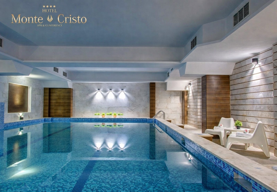Почивка в Благоевград: Нощувка на човек със закуска и вечеря + минерален басейн и релакс зона от хотел Монте Кристо