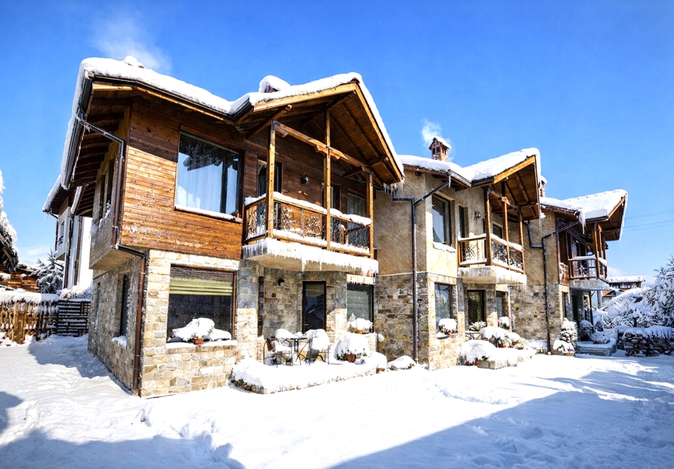 Почивка в Банско: Нощувка за 5 човека в самостоятелна къща от Комплекс Рупчини къщи