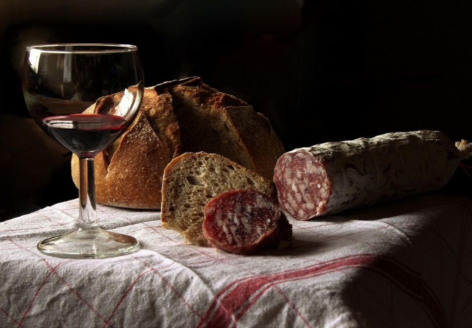 Еднодневна екскурзия за празника на Цалапишкия бабек и вино + посещение на Пазарджик