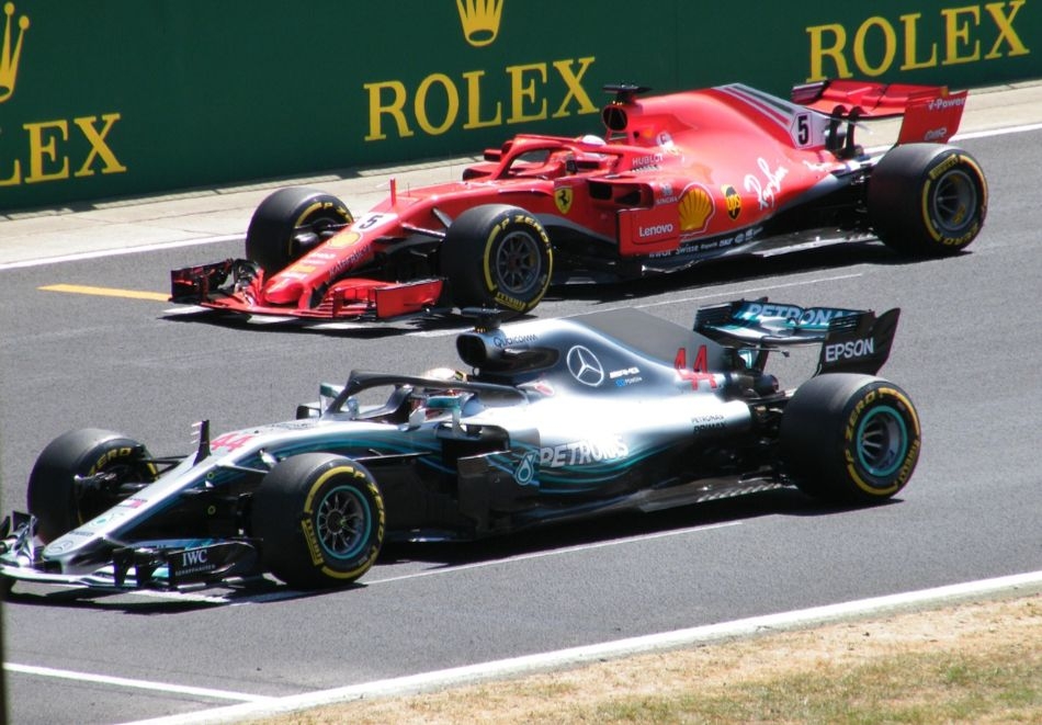 FORMULA 1 GRAND PRIX в Джеда, Саудитска Арабия: Полет от София + 5 нощувки със закуски на човек и билет за ФОРМУЛА 1