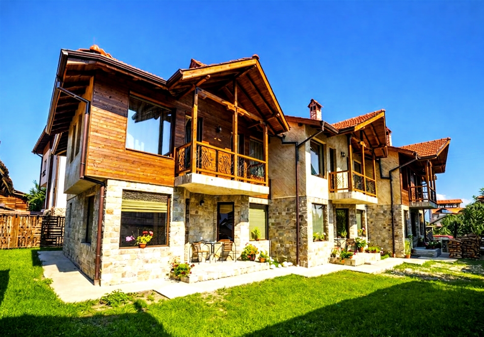 Почивка в Банско: Нощувка за 5 човека в самостоятелна къща от Комплекс Рупчини къщи