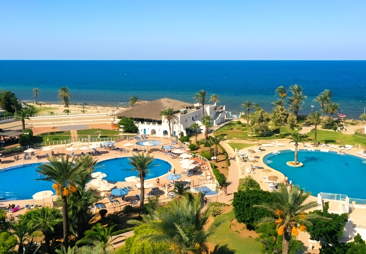 На първа линия в Монастир, Тунис: Полет от София + 7 нощувки на човек на база All Inclusive в хотел SHEMS HOLIDAY VILLAGE & AQUAPARK