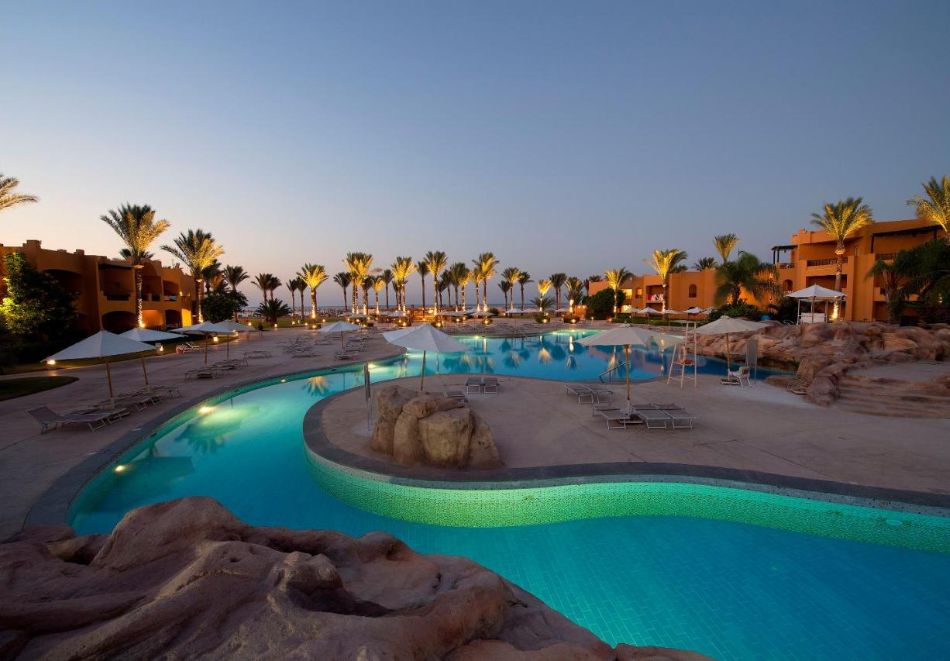 През октомври в STELLA BEACH RESORT & SPA MAKADI BAY 5*, Хургада, Египет! Чартърен полет от София + 7 нощувки на човек на база All Inclusive!, снимка 5