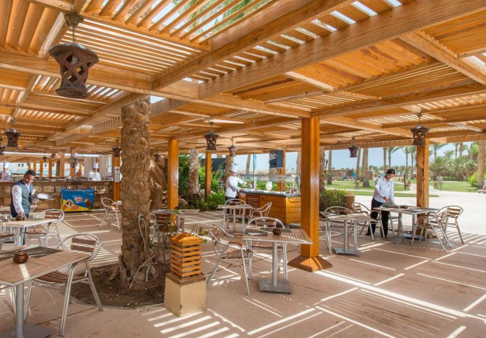 През октомври в STELLA BEACH RESORT & SPA MAKADI BAY 5*, Хургада, Египет! Чартърен полет от София + 7 нощувки на човек на база All Inclusive!, снимка 12
