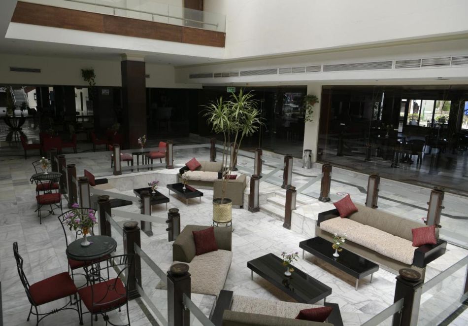 All Inclusive + аквапарк на 1-ва линия в Хургада, Египет! Чартърен полет от София + 7 нощувки на човек в ZYA REGINA RESORT & AQUA PARK 4*, снимка 10