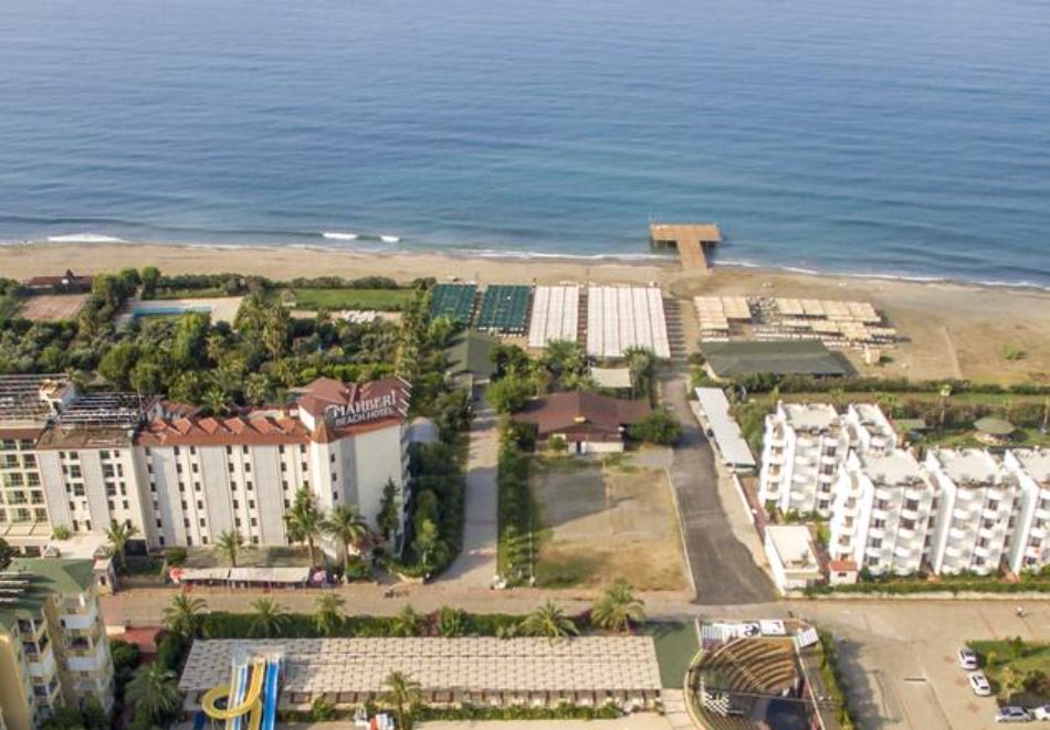 Ultra All Inclusive + басейни и пързалки на 50м. от плажа в Алания, Турция! Автобусен транспорт + 7 нощувки на човек в хотел HEDEF RESORT & SPA 5*, снимка 2