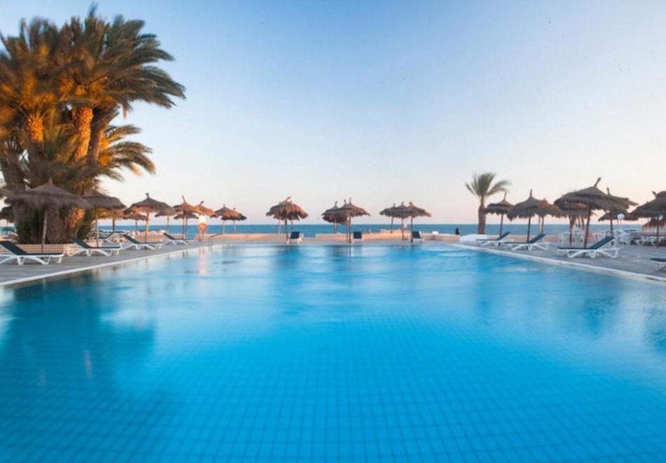 На първа линия в EL MOURADI DJERBA MENZEL 4*, о-в Джерба, Тунис. Чартърен полет от София + 7 нощувкиза ДВАМА на база All Inclusive!, снимка 3