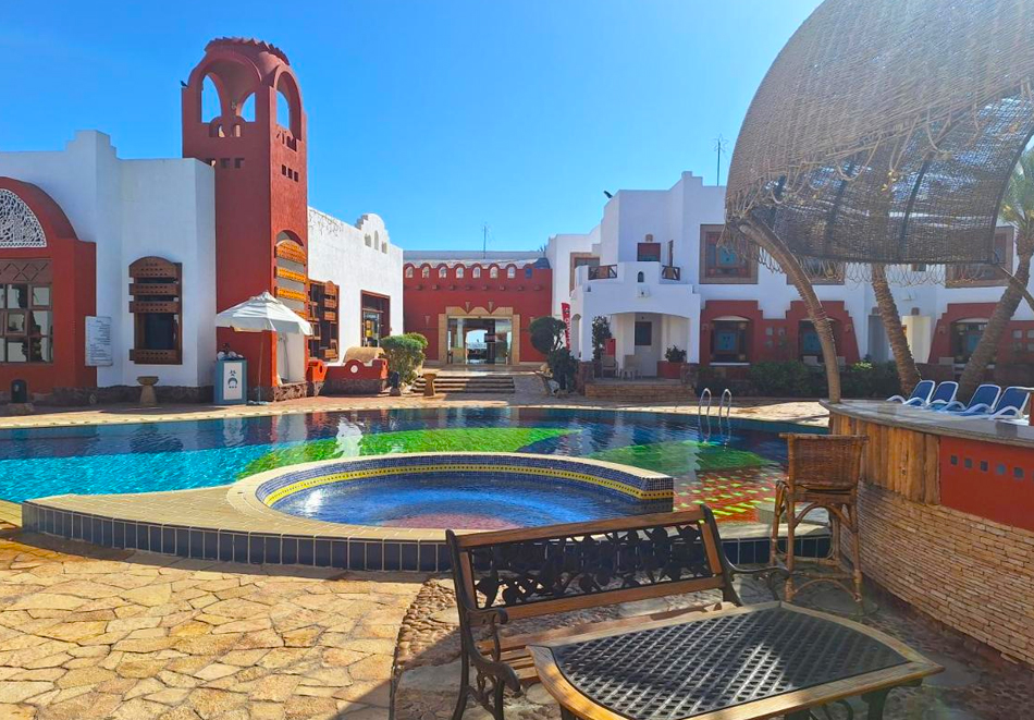 Почивка в Шарм Ел Шейх, Египет! 7 All inclusive нощувки за ДВАМА в хотел SHARM INN AMAREIN 4* + полет от София, снимка 2