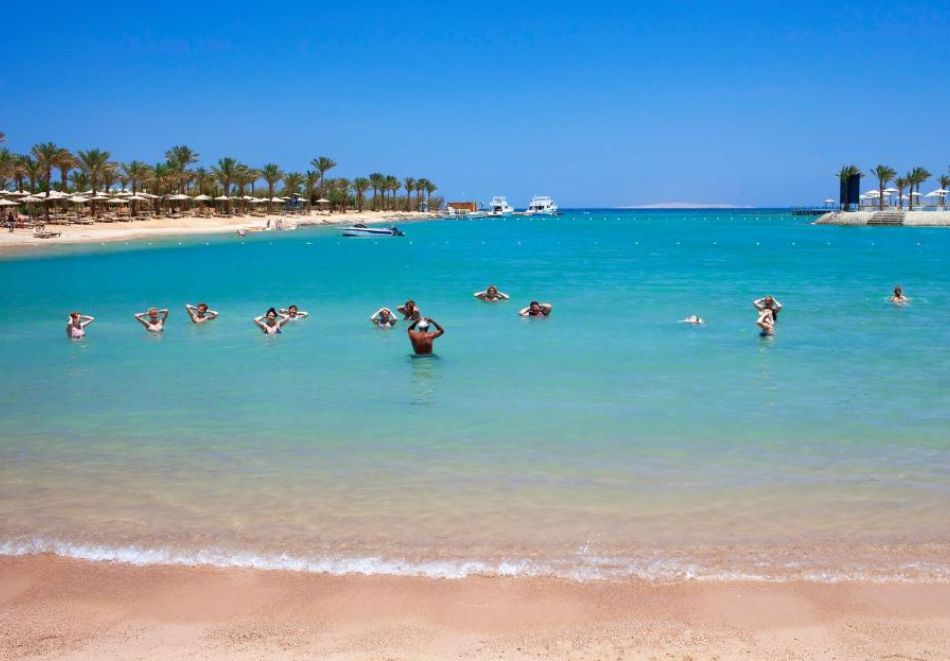 На първа линия в MIRAGE BAY RESORT & AQUA PARK 4*, Хургада, Египет! Чартърен полет от София + 7 нощувки за ДВАМА на база All Inclusive + аквапарк!, снимка 15