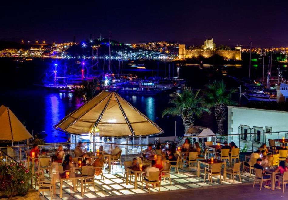 На първа линия в Diamond of Bodrum 5*, Бодрум! Самолетен билет от София + 7 нощувки за ДВАМА на база Ultra All Inclusive, снимка 14