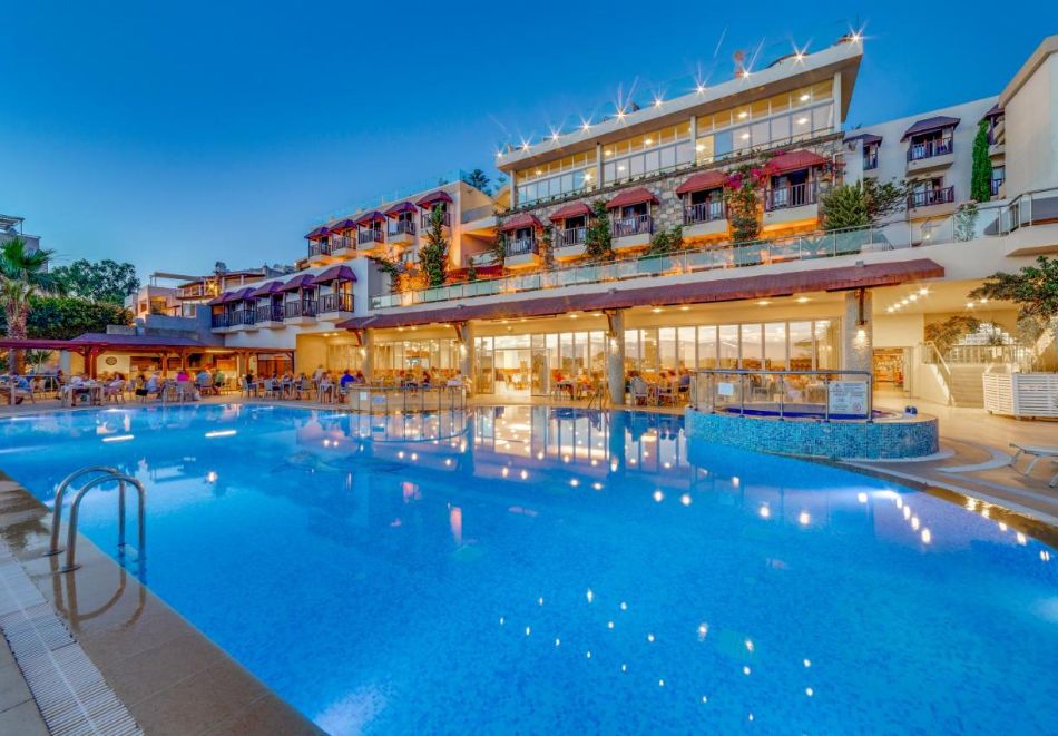 На първа линия в Diamond of Bodrum 5*, Бодрум! Самолетен билет от София + 7 нощувки за ДВАМА на база Ultra All Inclusive, снимка 3