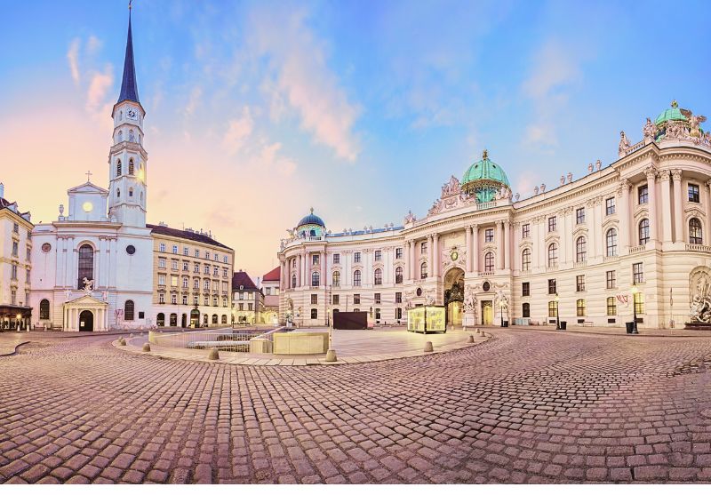 Уикенд във Виена! Самолетен билет от София + 3 нощувки за ДВАМА в Kyriad Vienna Altmannsdorf, снимка 6