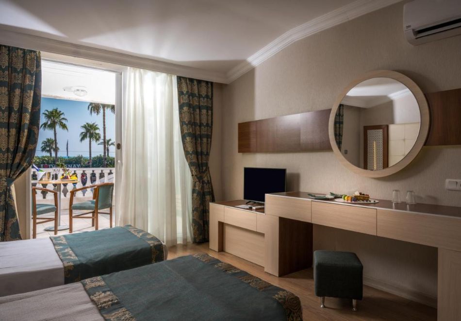 На първа линия в BEACH CLUB DOGANAY 5*, Алания,Турция! Автобусен транспорт +7 нощувки за ДВАМА на Ultra All Inclusive. Дете до 11г. безплатно!, снимка 5
