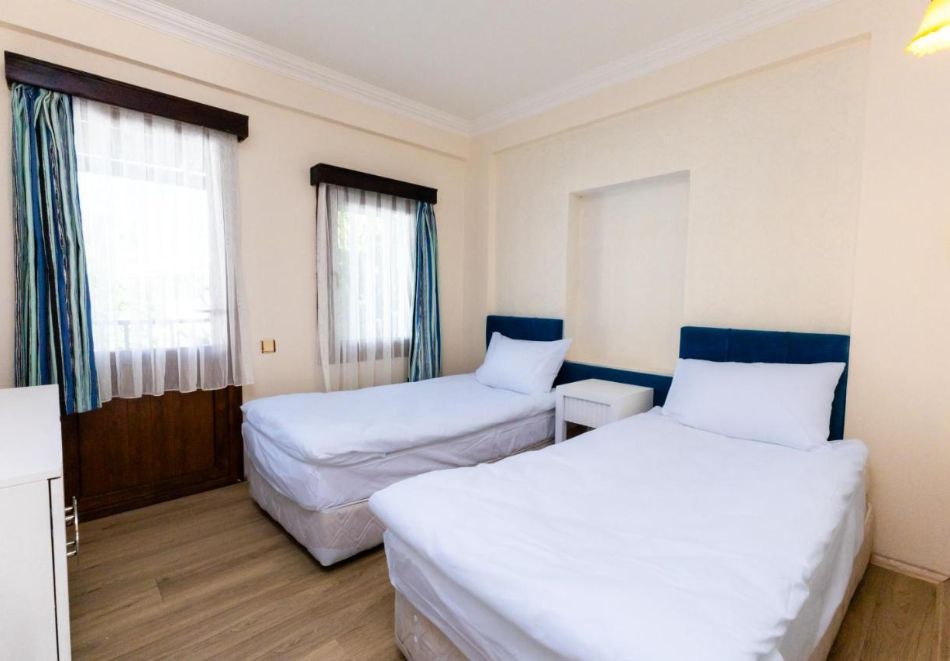 На 30м. от плажа в Бодрум! Полет от София + 7 All Inclusive нощувки за ДВАМА в Salinas Beach Hotel Bodrum, снимка 6