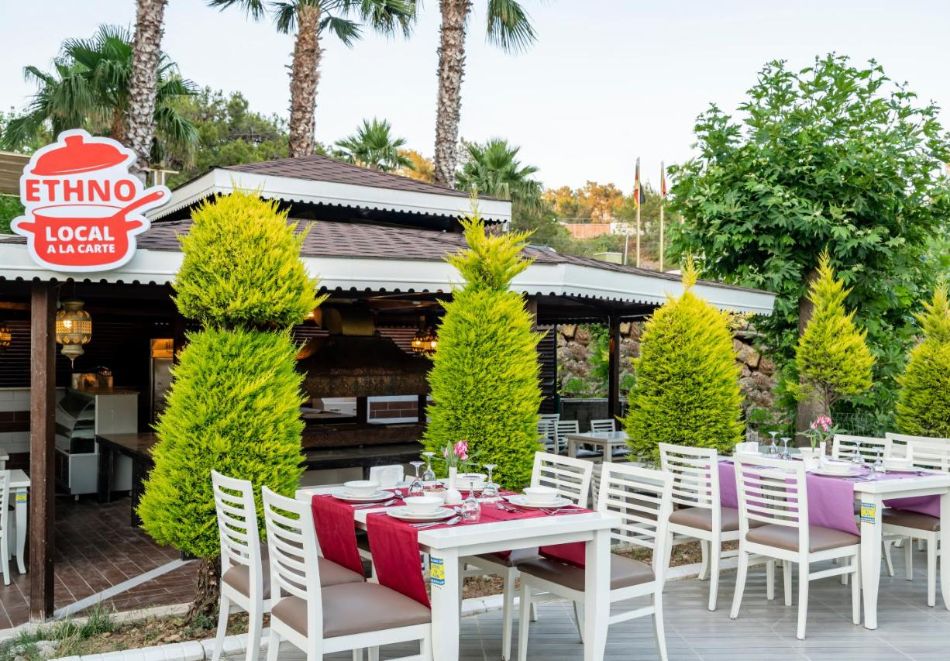 На 200м. от плажа в хотел MIAROSA INCEKUM BEACH 5*, Алания, Турция! Автобусен транспорт + 7 нощувки на човек на база Аll Inclusive. Дете до 11.99 БЕЗПЛАТНО!, снимка 7