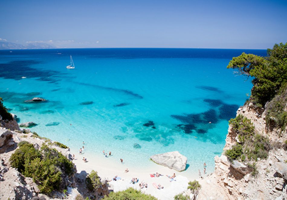 Почивка в Club Esse Gallura Beach, Сардиния, Италия! Самолетен билет от София + 7 нощувки на човек със закуски и вечери, снимка 11