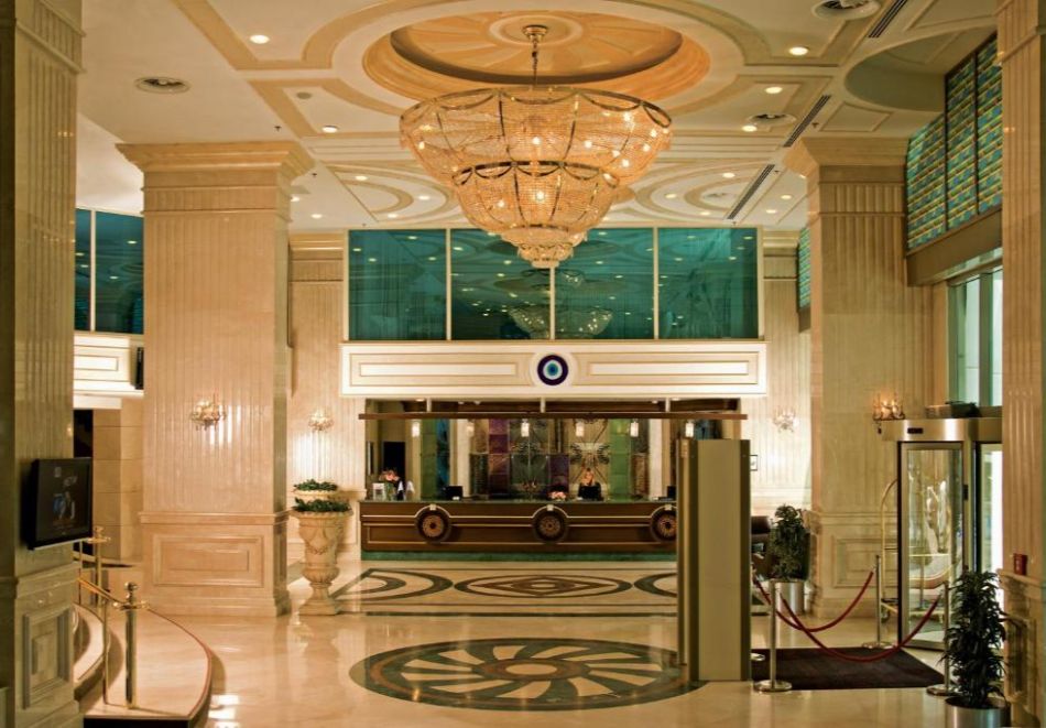 Нова 2026 година в Истанбул! Транспорт + 2 нощувки със закуски на човек + новогодишен куверт от ТА Надрумтур, снимка 13