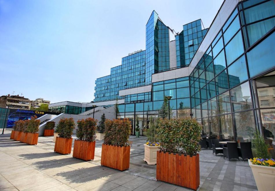 Нова Година в Шабац, Сърбия! 3 нощувки на човек със закуски, стандартна вечеря + 2 Гала вечери с напитки и жива музика в хотел SLOBODA 4.5*. Собствен транспорт, снимка 2