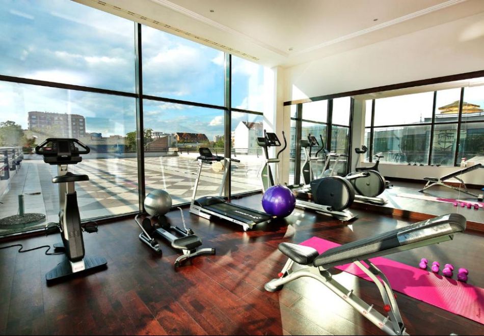 Нова Година в Шабац, Сърбия! 3 нощувки на човек със закуски, стандартна вечеря + 2 Гала вечери с напитки и жива музика в хотел SLOBODA 4.5*. Собствен транспорт, снимка 13