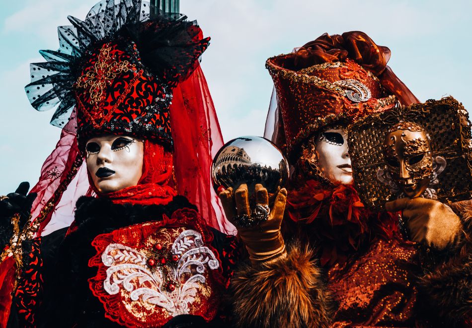 Карнавал във Венеция 2026, Италия! Самолетен билет от София + 3 нощувки на човек със закуски и вечери и възможност за допълнителни екскурзии, снимка 8