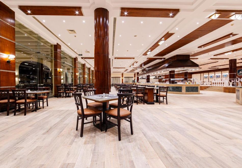 Почивка в Египет! Чартърен полет от София + 6 All Inclusive нощувки на човек в SIVA GOLDEN BAY MAKADI 4* + 1 нощувка, закуска, вечеря и посещение на пирамидите в Кайро, снимка 7