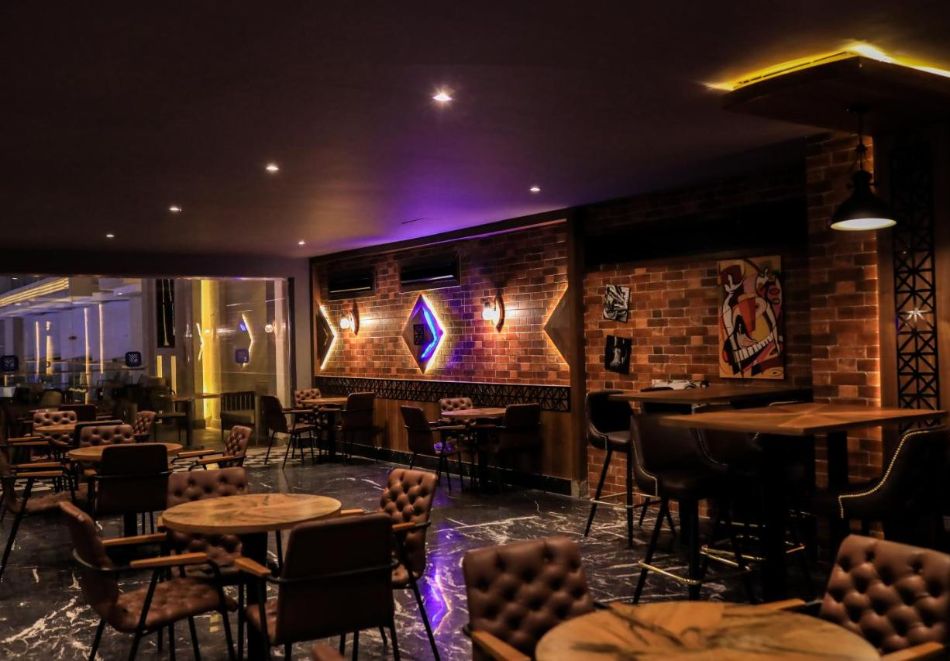 На първа линия в Bellagio Resort and Spa 5*, Хургада, Египет! Самолетен билет от София + 7 нощувки на човек на база All Inclusive, снимка 10