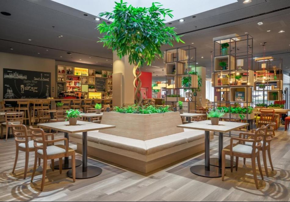 КОЛЕДНИ БАЗАРИ в БУДАПЕЩА! Самолетен билет от София + 4 нощувки на човек със закуски в Intercity Hotel Budapest 4*, Възможност за допълнителни екскурзии, снимка 8