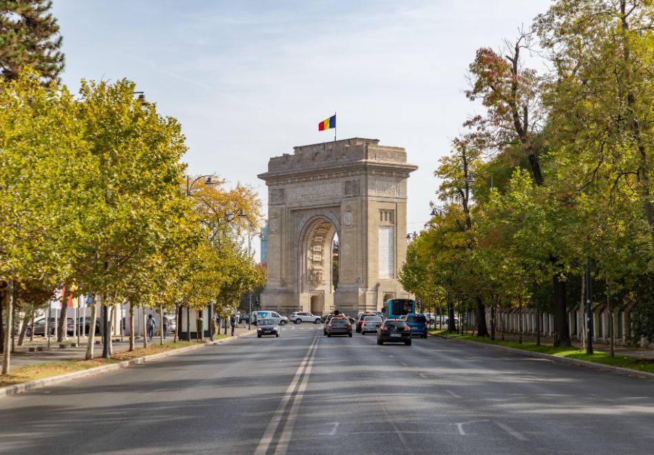 Екскурзия до Букурещ, Румъния + панорамна обиколка и трансфер до Терме! Транспорт от София или Пловдив + 2 нощувки на човек със закуски. Възможност за посещение на Солната мина Униреа, снимка 4