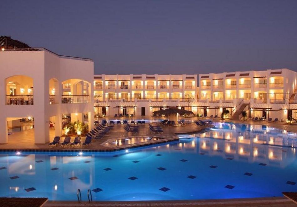 Есен в Шарм ел Шейх, Египет! Самолетен билет от София + 7 нощувки на човек на база All Inclusive в Jaz Sharks Bay 4*, снимка 2