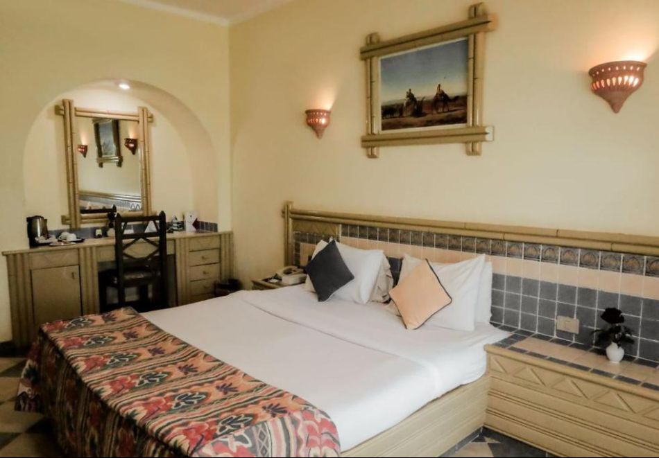 Нова Година в хотел TROPITEL DAHAB OASIS 4*, Шарм Ел Шейх, Египет! Полет от София + 5 All Inclusive нощувки на човек. Задължително заплащане за Новогодишна вечеря, снимка 4