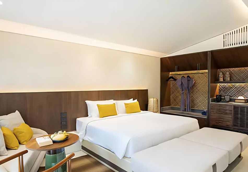 На първа линия о. Пукет, Тайланд! Самолетен билет от София + 8 нощувки на човек със закуски и вечери в BARCELO COCONUT ISLAND 5*, снимка 6