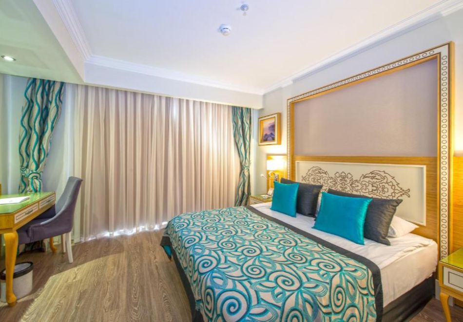 Ранни записвания за 2026г. в Crystal Waterworld Resort & Spa 5*, Белек, Турция! Автобусен транспорт + 7 нощувки на човек на база Ultimate Аll Inclusive + басейни. Дете до 11.99г. БЕЗПЛАТНО!, снимка 13