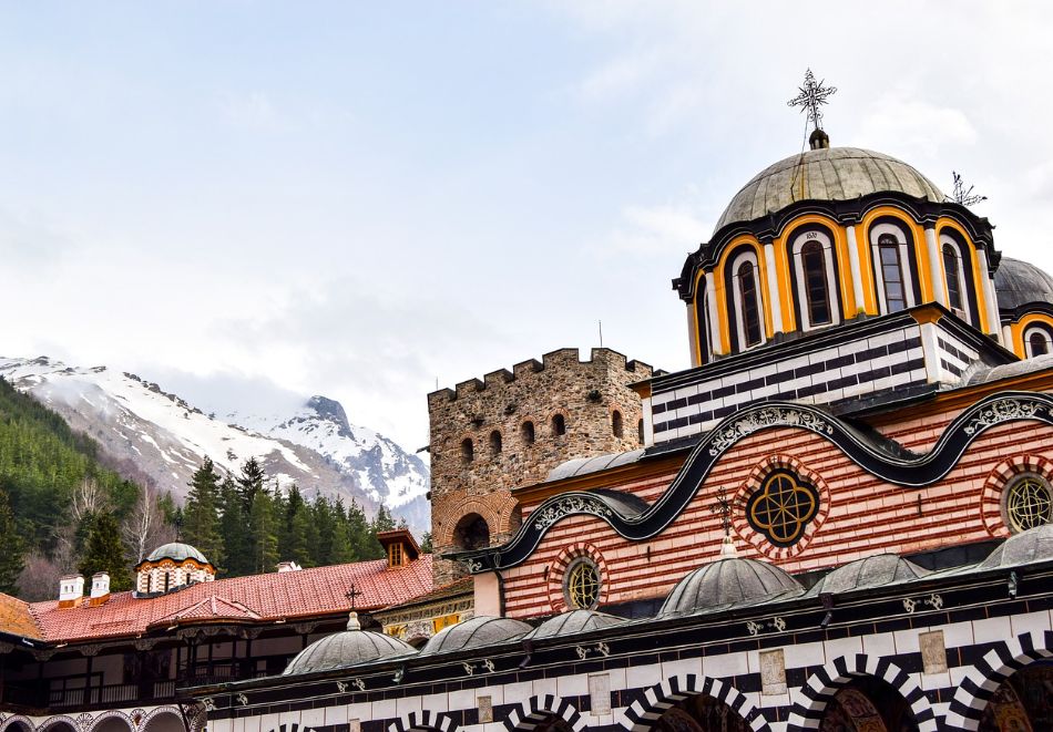 Екскурзия до Рилския манастир и Седемте рилски езера! Автобусен транспорт от София или Плевен + 1 нощувка със закуска и вечеря на човек, снимка 11