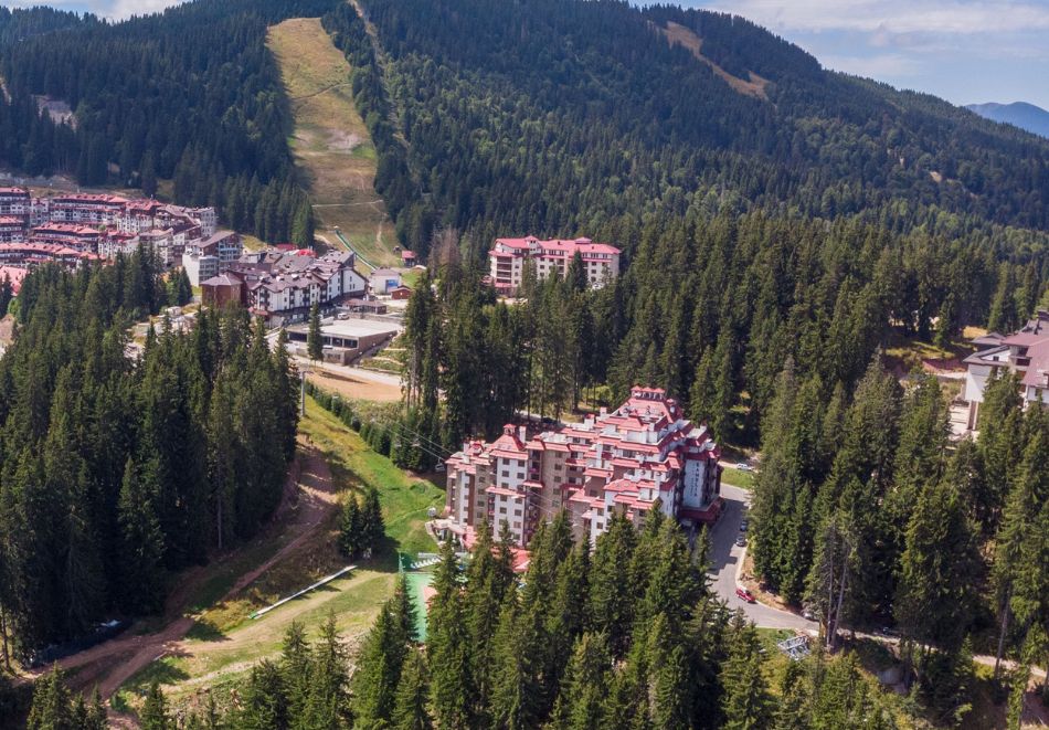 Екскурзия до Бачковски манастир, Широка Лъка, Пампорово! Автобусен транспорт + 1 нощувка на човек със закуска и вечеря и транспорт до Дяволското гърло и Ягодинска пещера!, снимка 7