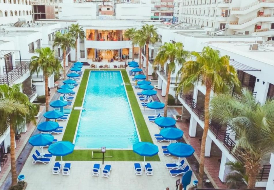 На първа линия с чартърен полет от София. 6 All Inclusive нощувки на човек в LA ROSA WAVES RESORT 4* + 1 нощувка, закуска, вечеря и посещение на пирамидите в Кайро, снимка 5