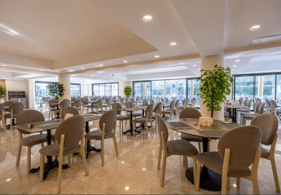 През 2026 - 7 дневна Аll Inclusive почивка на човек в PROXIMA HOTEL 4*, Кушадасъ, Турция + автобусен транспорт. Дете до 11.99г. БЕЗПЛАТНО!, снимка 6