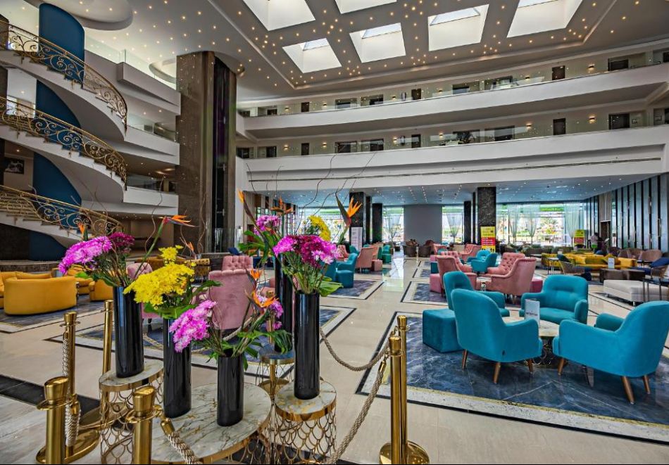 Нова Година в хотел TITANIC RESORT & AQUAPARK 4*, Хургада, Египет! Полет от София + 5 нощувки на човек на база All Inclusive, снимка 5