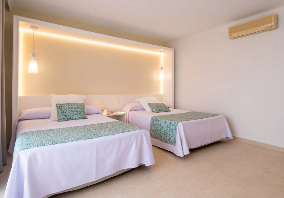 Ранни записвания на първа линия в Коста Азаар, Испания + 2 екскурзии! Самолетен билет от София + 7 нощувки на човек със закуски и вечери в Gran Hotel Peniscola 4*, снимка 7