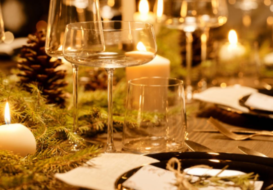 Новогодишен купон в Пирот, Сърбия! Автобусен транспорт от София + Празнична вечеря в ресторант с жива музика и неограничено количество напитки!, снимка 3