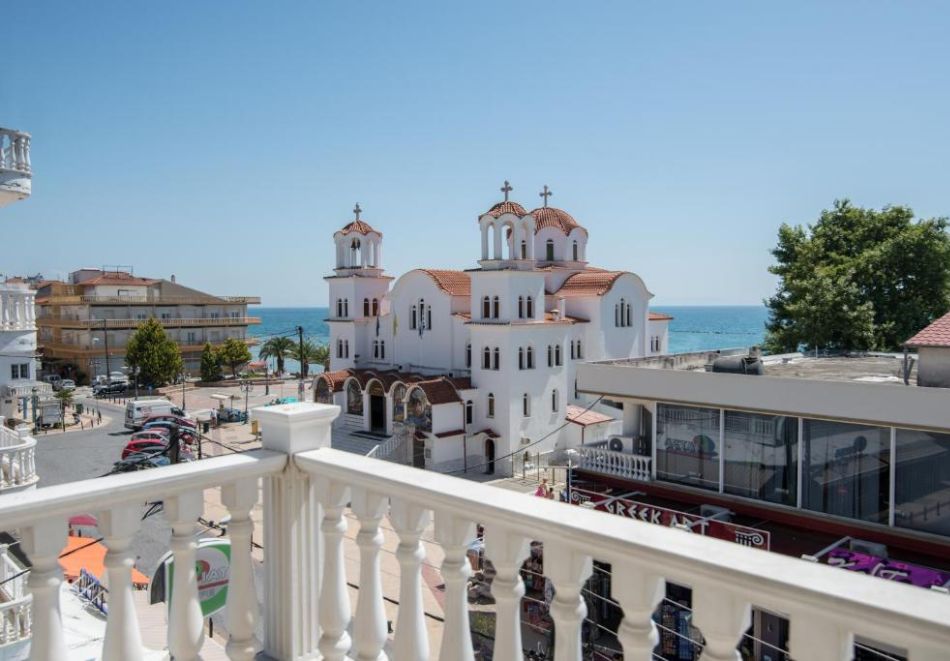 Ранни записвания на 20м. от плажа в Паралия Катерини! Нощувка на човек със закуска и възможност за вечеря в хотел Regina Mare***, Гърция, снимка 3