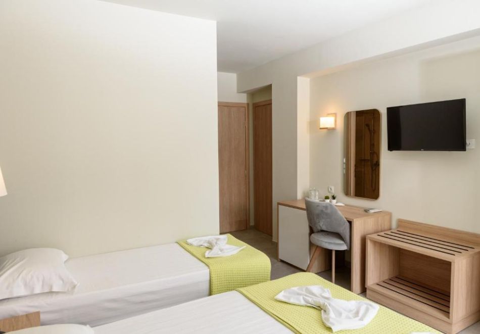 Ранни записвания на 20м. от плажа в Паралия Катерини! Нощувка на човек със закуска и възможност за вечеря в хотел Regina Mare***, Гърция, снимка 10