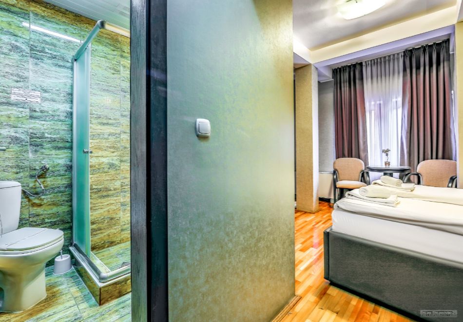 Нова година в Hotel Tino & Spa****, Охрид! 3 нощувки на човек със закуски и вечери, едната Празнична с програма, жива музика и напитки без лимит! Собствен транспорт., снимка 6