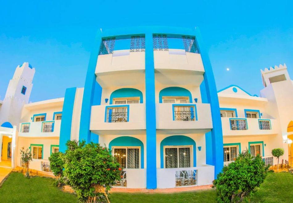 На първа линия в MIRAGE BAY RESORT & AQUA PARK 4*, Хургада, Египет! Полет от София + 7 нощувки на човек на база All Inclusive + аквапарк!, снимка 3