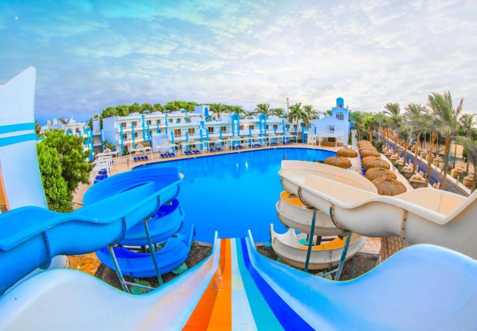 На първа линия в MIRAGE BAY RESORT & AQUA PARK 4*, Хургада, Египет! Полет от София + 7 нощувки на човек на база All Inclusive + аквапарк!, снимка 4