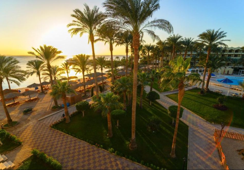 All Inclusive + аквапарк на първа линия в Хургада, Египет! Чартърен полет от София + 7 нощувки на човек в ZYA REGINA RESORT & AQUA PARK 4*, снимка 7